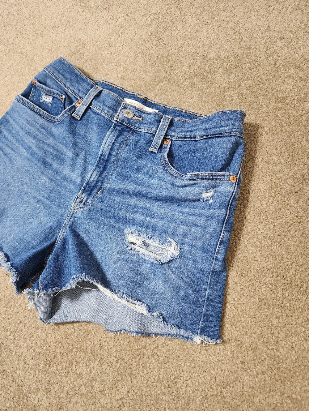 Levis High Rise Jean Short - Picture 3 of 4